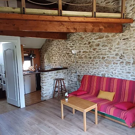 Appartement En Pierre Au Calme Vert-Saint-Denis Extérieur photo